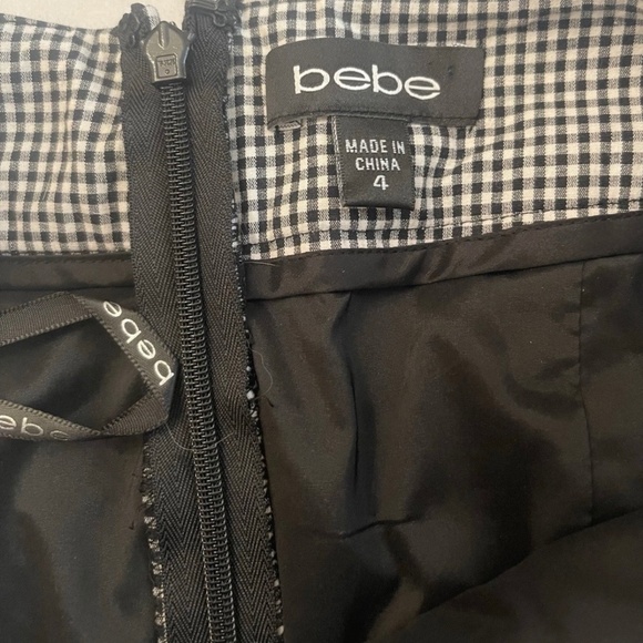 Bebe Black & White Gingham Ruffle Skirt With Buttons Size 4 - Picture 4 of 8